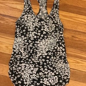 Black and white flower cut out tank